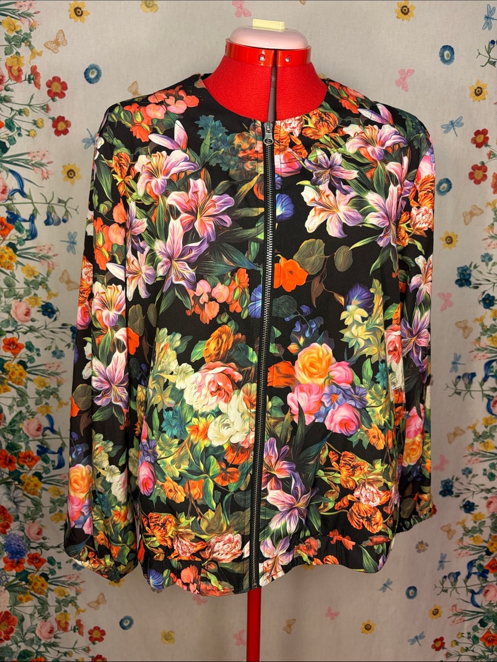 Kate & Mallory - Lightweight Black Floral Botanical AI Dream Bomber Jacket - Picture 3 of 11